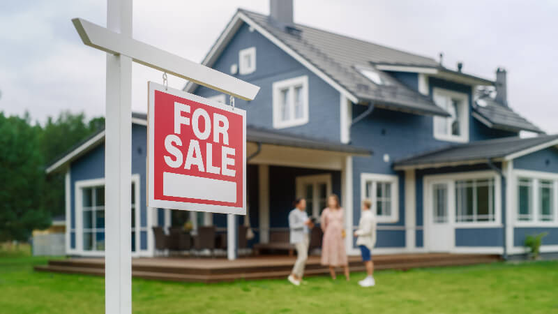 Why It’s Important To Work With A Realtor (cover img)