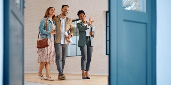 Why It's Important To Work With A Realtor