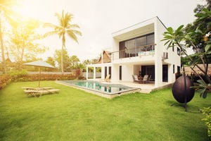 modern tropical villa backyard