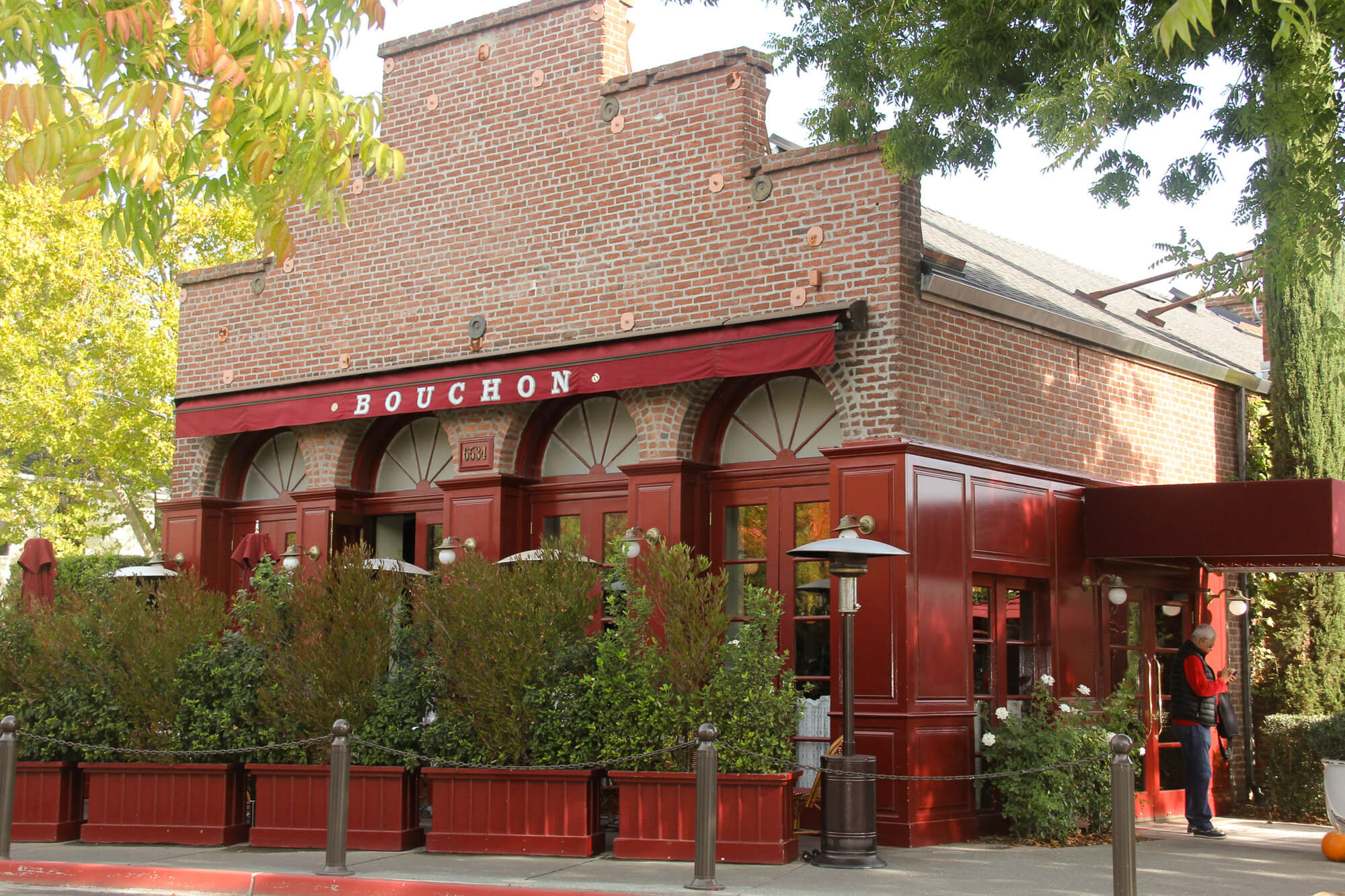 red brick restaurant exterior