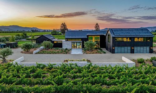 Navigating Mortgage Rate Lows to Secure Your Napa Valley Estate