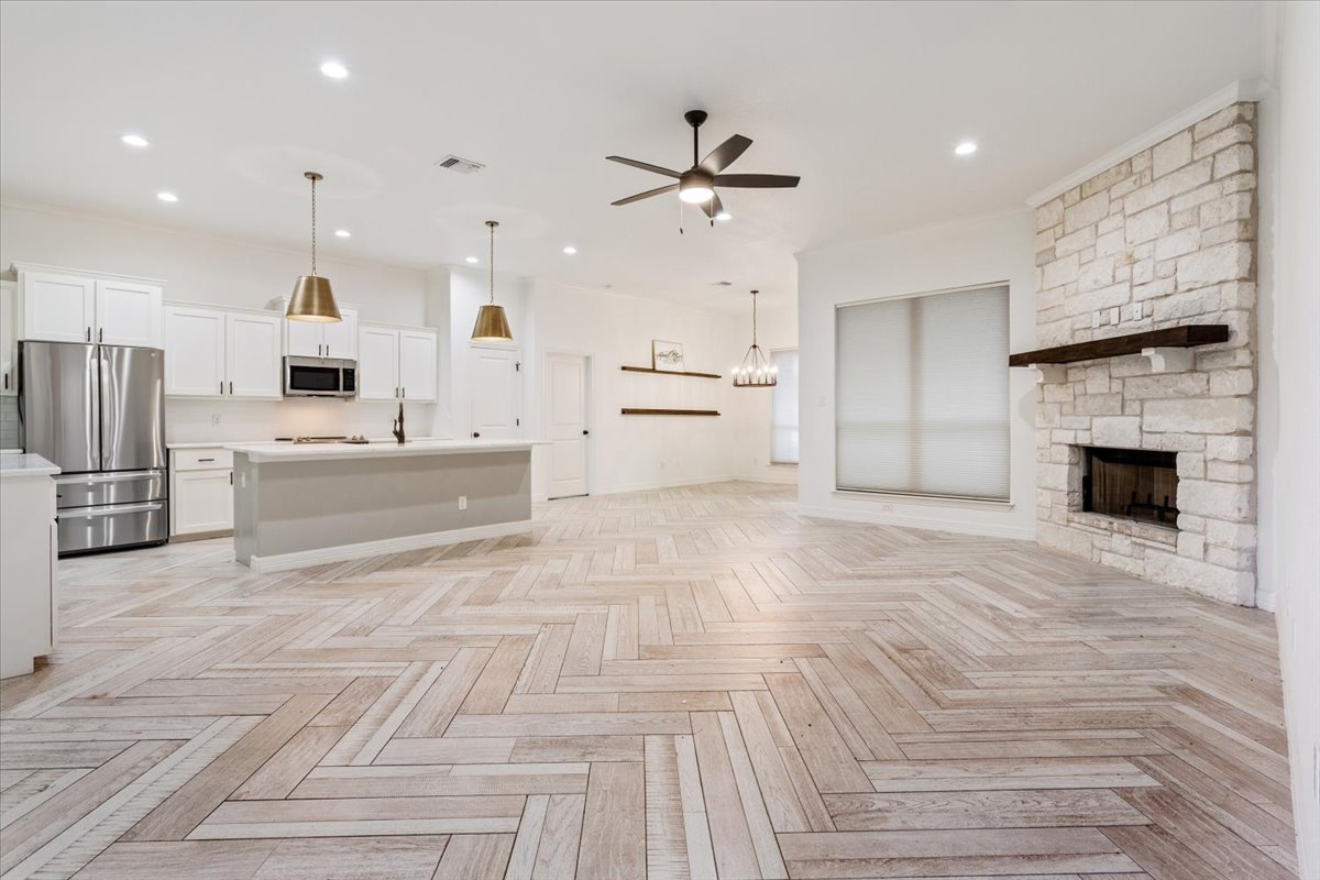 Morgan's Point Resort TX lakefront homes