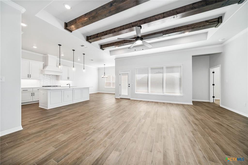 Bella Terra beamed ceiling living area, Temple TX