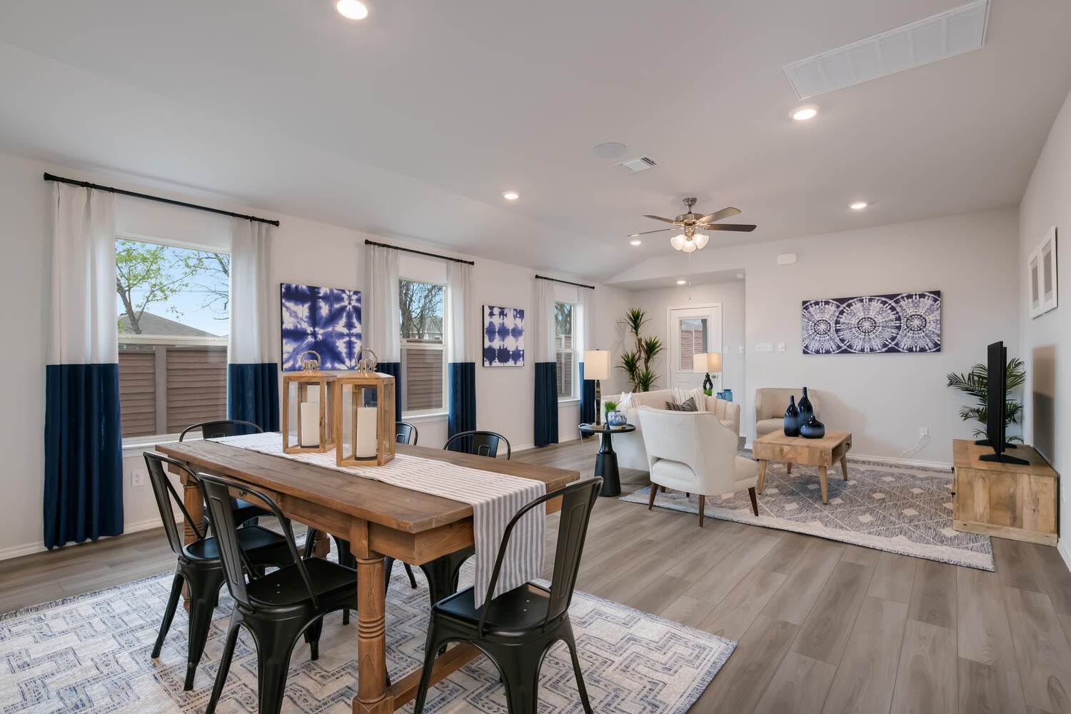 DR Horton living room