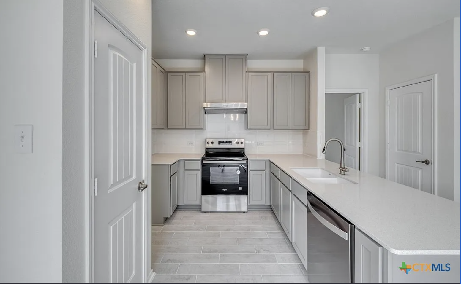 KB Home Hidden Trails kitchen with standard finishes, Belton TX