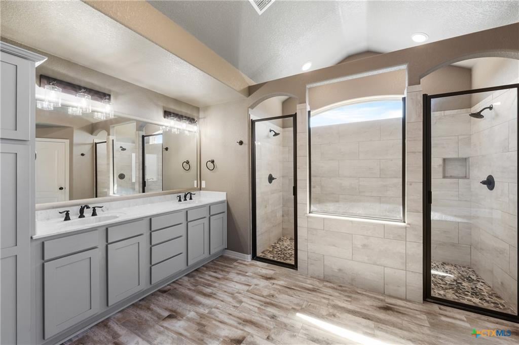 Master bathroom in Carriage House Trails