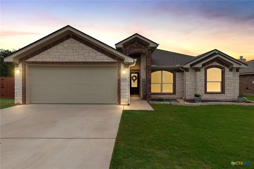 Carriage House Trails home at twilight near Fort Hood