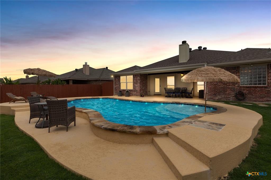 Carriage House Trails home with pool in Temple TX