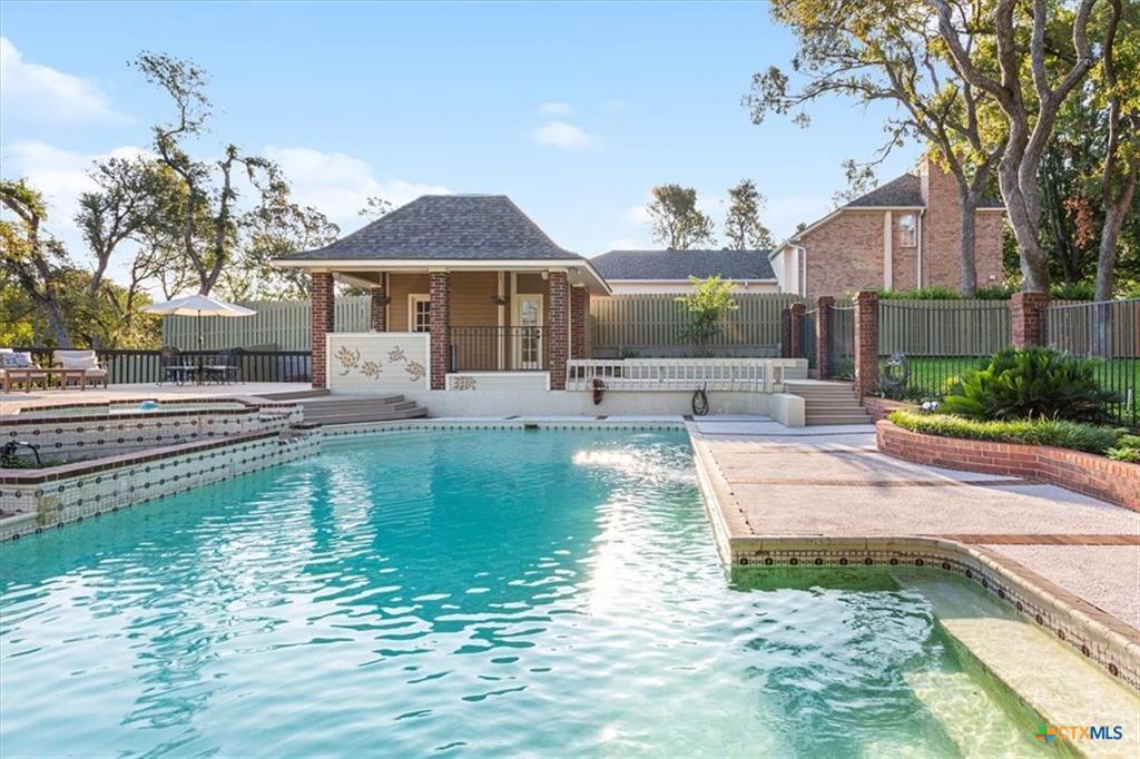 Private pool in a Cliffs of Canyon Creek estate