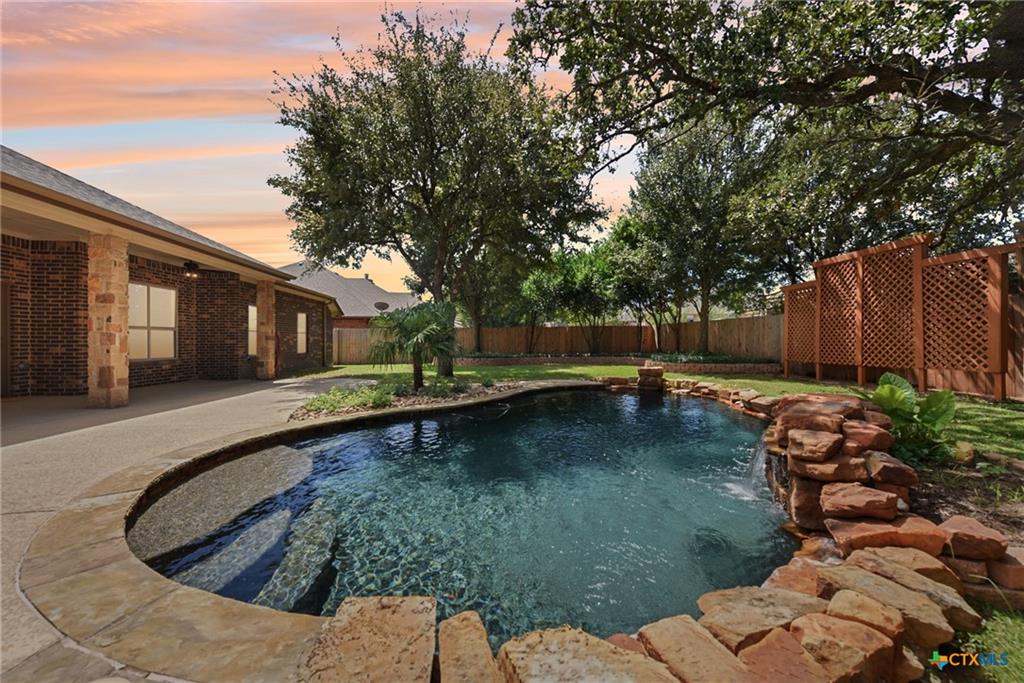 Dawson Ranch home with pool upgrade in Belton TX
