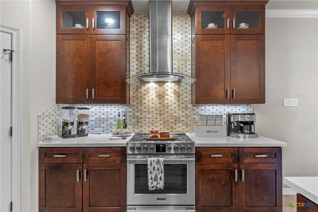 Dawson Ranch kitchen stove detail