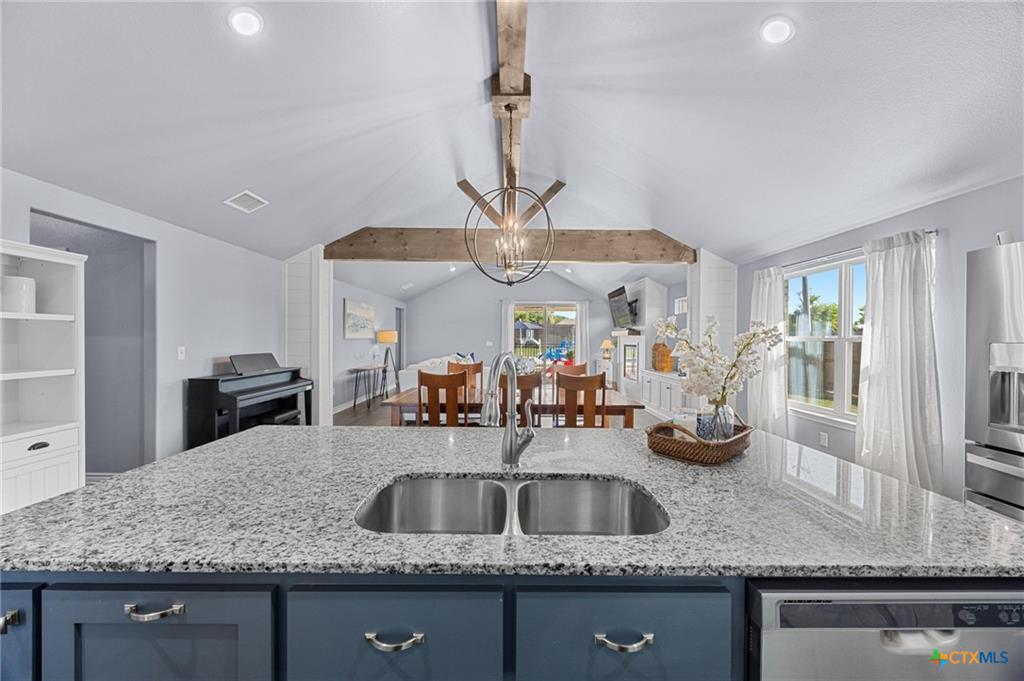 Flintrock Builders luxury island detail