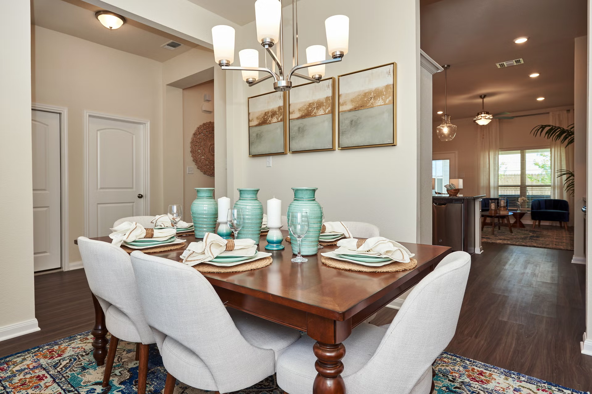 South Pointe dining detail