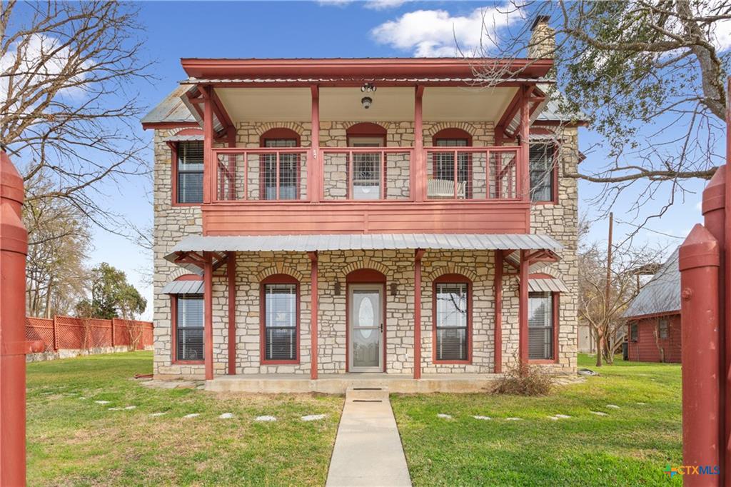 Off-water inland home in Morgan's Point Resort