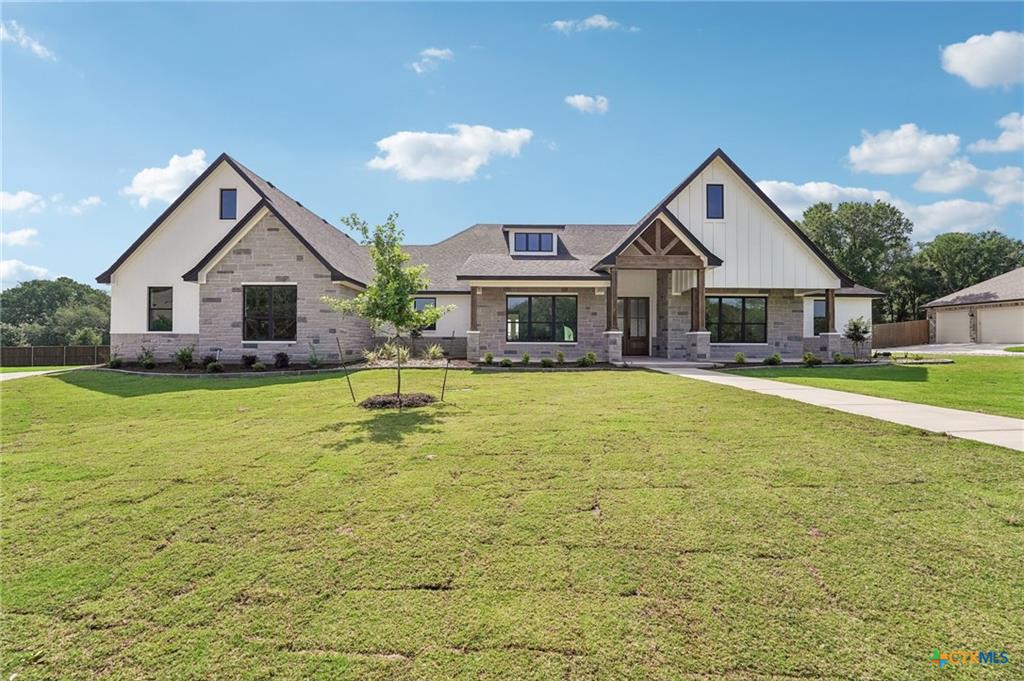 Front elevation of a Mill Creek home