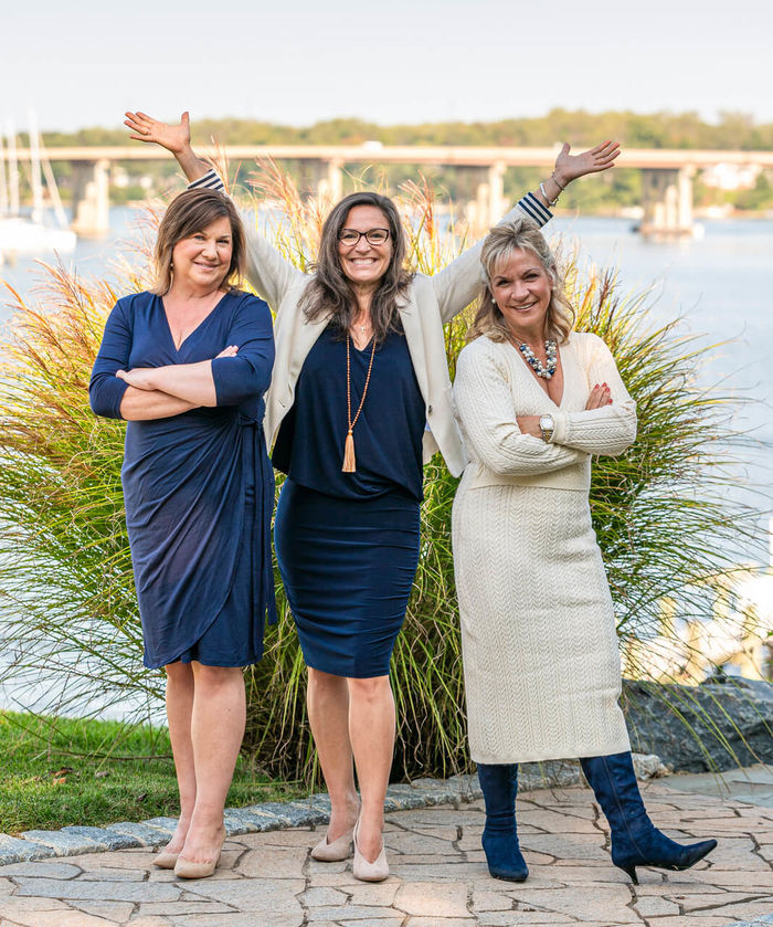 Kristi-Neidhardt-Team Photo 2