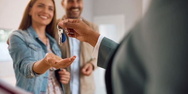 Why It's Important To Work With A Realtor