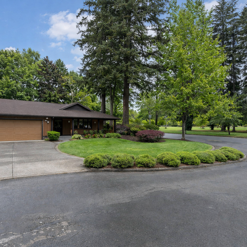 Hearthwood: Convenient East Vancouver Living With Established Neighborhood Charm