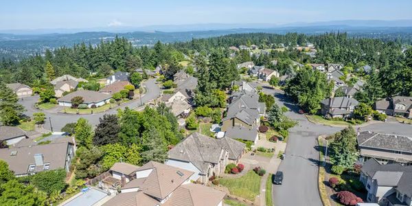 Stafford, Oregon: Privacy, Acreage, and Luxury Living