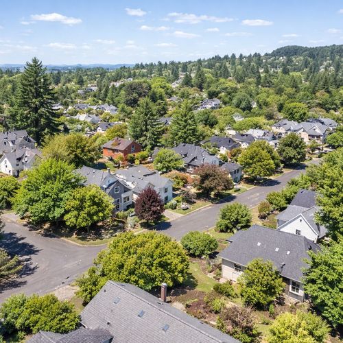 Creston: Walkable Southeast Portland Living With Character and Community