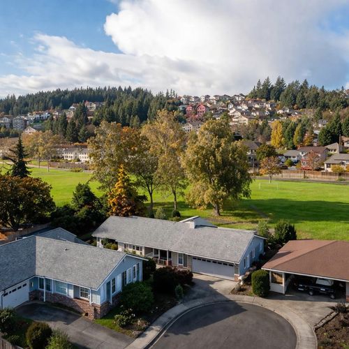 King City: Quiet 55+ Living, Golf Course Lifestyle, and Easy Access to Southwest Portland
