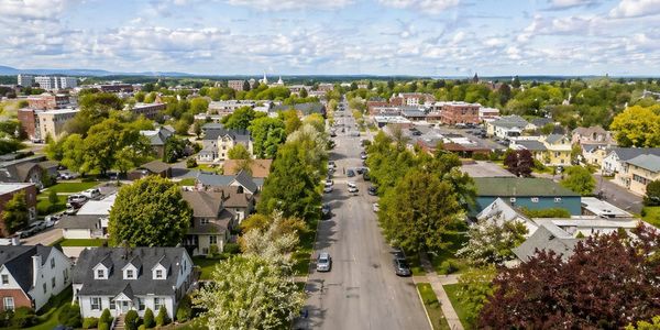 Logan: Peaceful Rural Living, Farmland Views, and Space &hellip;