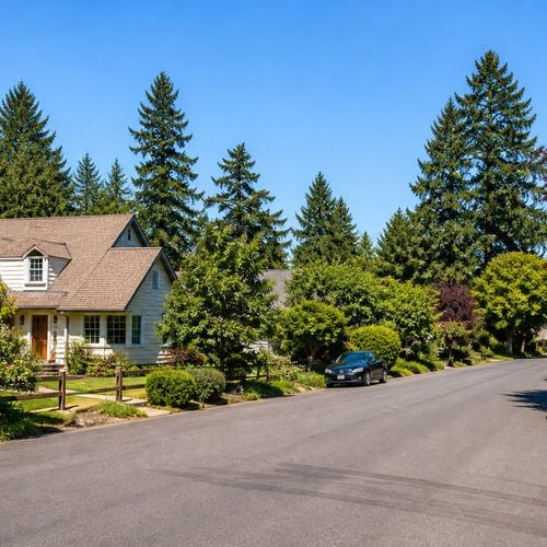 Maywood Park, OR: Portland's Smallest City, Surprisingly Complete Living, and Everything You Need to Know Before You Make the Move