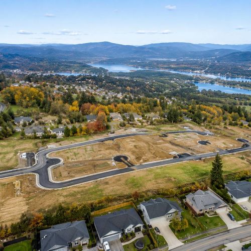 Deer Creek, Camas WA: 330 Homes on Prune Hill — and a Market That Moves Fast