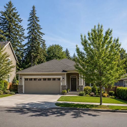 Hidden Leaf, Camas WA: Tucked Away on Prune Hill, With All the Right Amenities