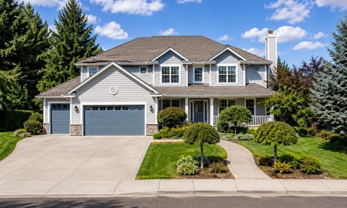 Beech Street, Camas WA: Small Street, Serious Real Estate