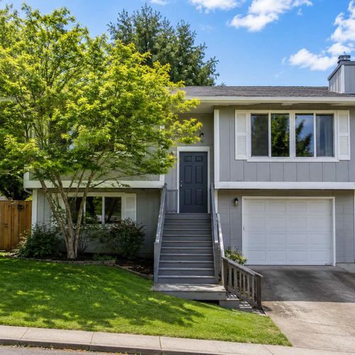 Heritage Heights, Camas WA: Prune Hill Quality at a Practical Price