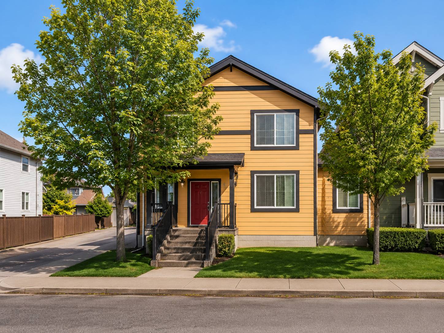 compressed_yellow_house