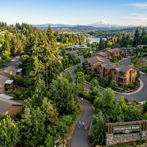 Moving to Lake Oswego, OR? Consider Mountain Park: A Large HOA Community With Private Trails Near Portland