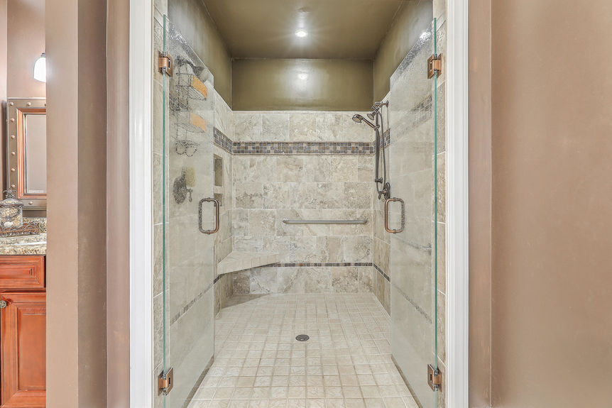 3d63e390-4b1b-4005-9c01-df93f04db545