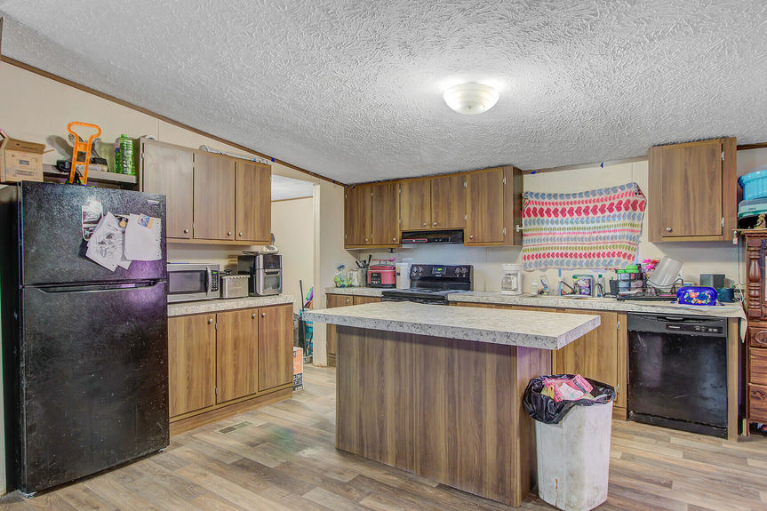 039d98f3-af79-443d-a410-a3fafe2acc09