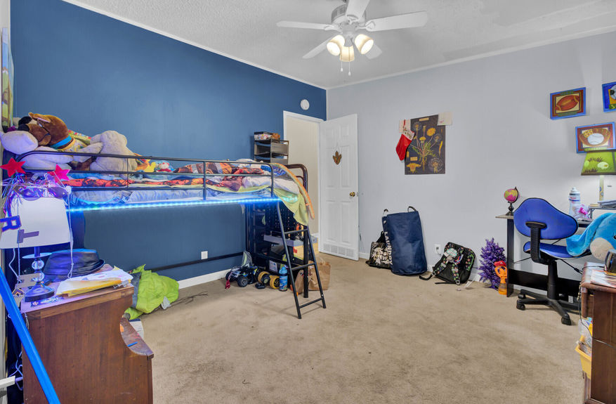 12dff6df-d883-40ac-9dff-4eaaf1077e30