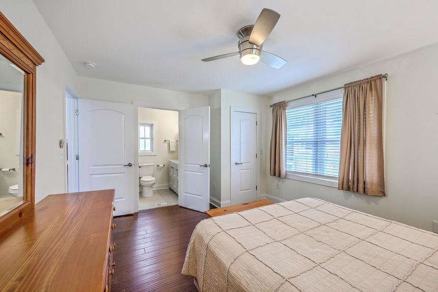 1b03c9eb-fee4-4ac4-89ba-c728c30d035e