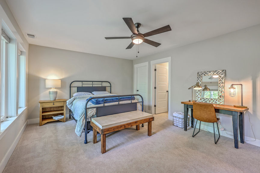 1f5e4aa4-e9a6-4153-abd6-503b2eacd00e