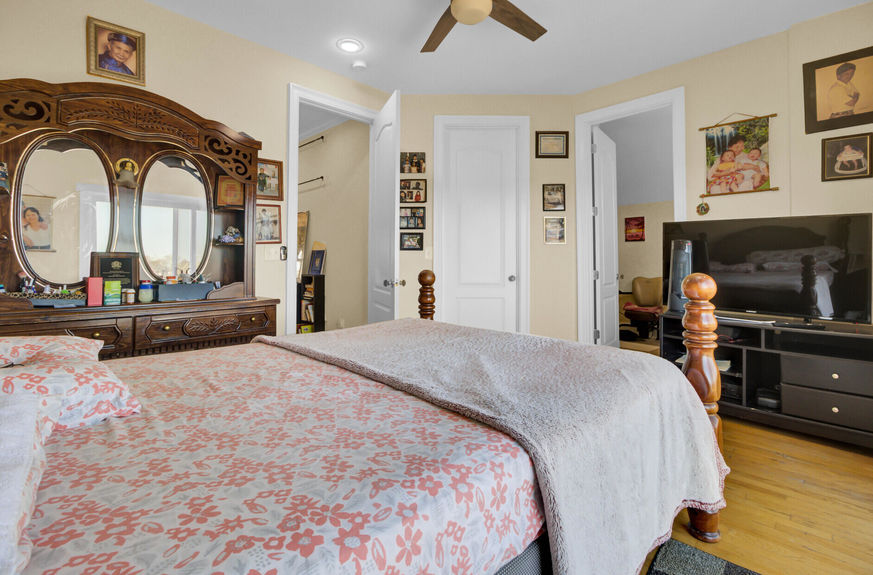 25d6424e-673b-4581-82b8-4bd28c5b0012