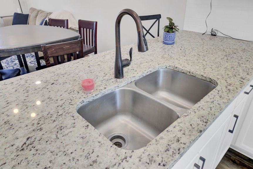 27edbffd-ff1f-49fc-8257-74625c035285