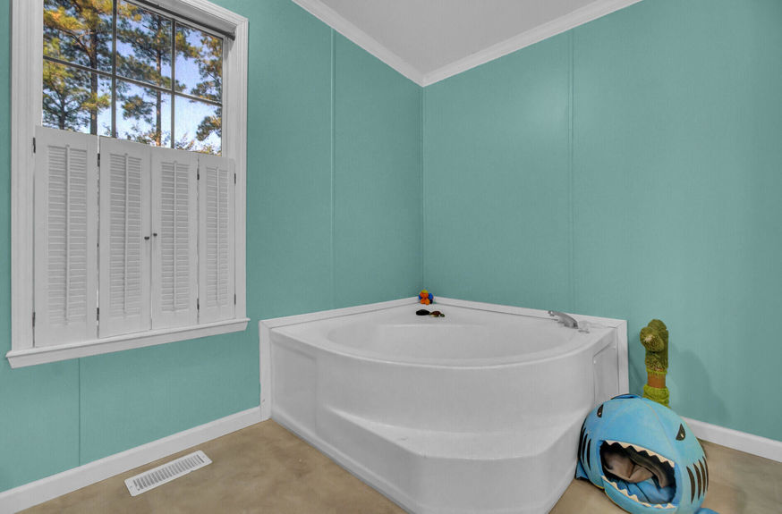 2b55020f-1747-4705-b3b0-8deda9311743