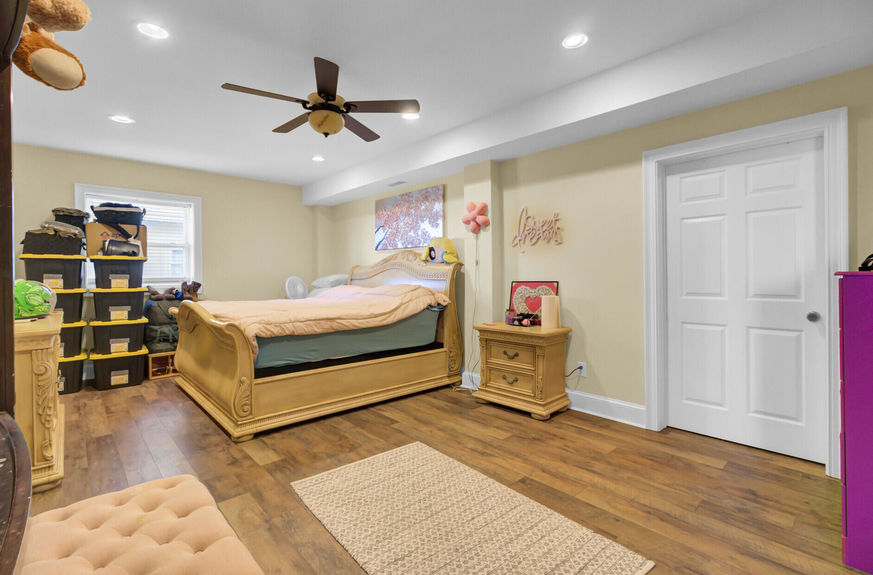 35eee5e5-4d6d-4bd4-a9ca-fe507ffb5174