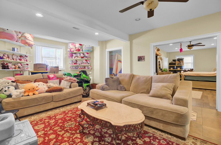 55650f29-466d-49c1-8cb9-d53b07338e2e