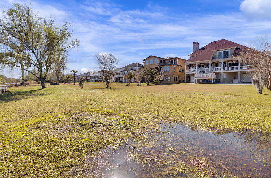 63d550bf-ea2e-4273-8b32-e428364e5f02