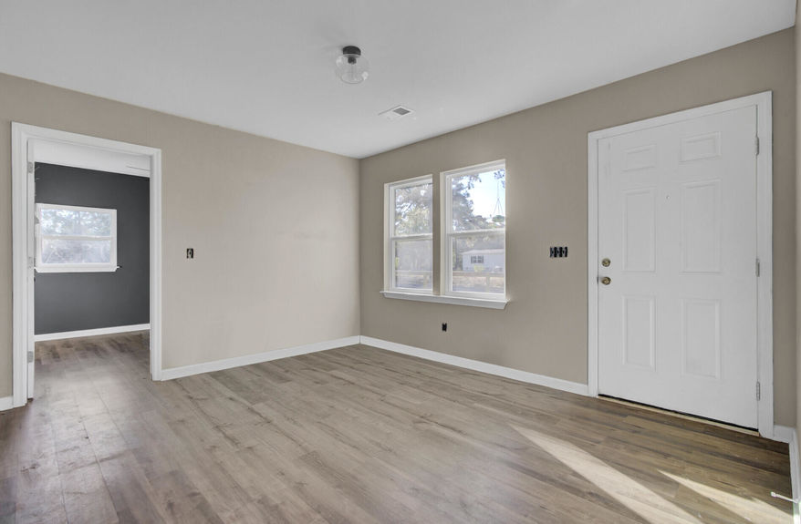 6baff58d-116f-4a62-882e-00853d992c84