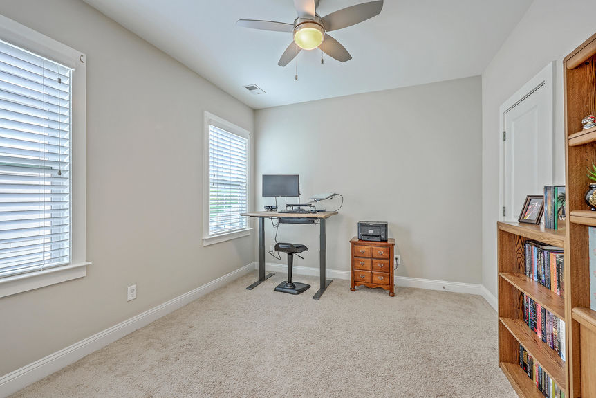 7a799366-31c5-40b6-8979-6ea1d7a6951f