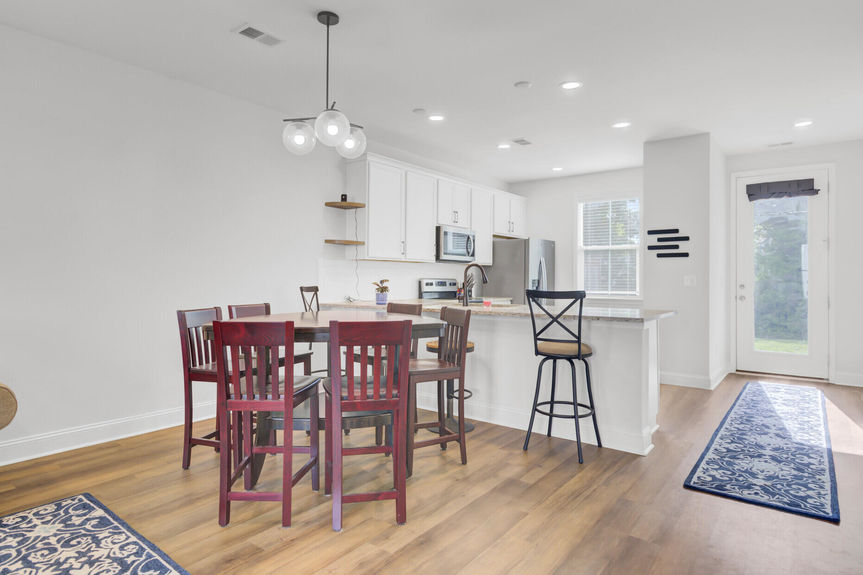 80233621-ac4f-42cc-bbc3-af1f5fce0891