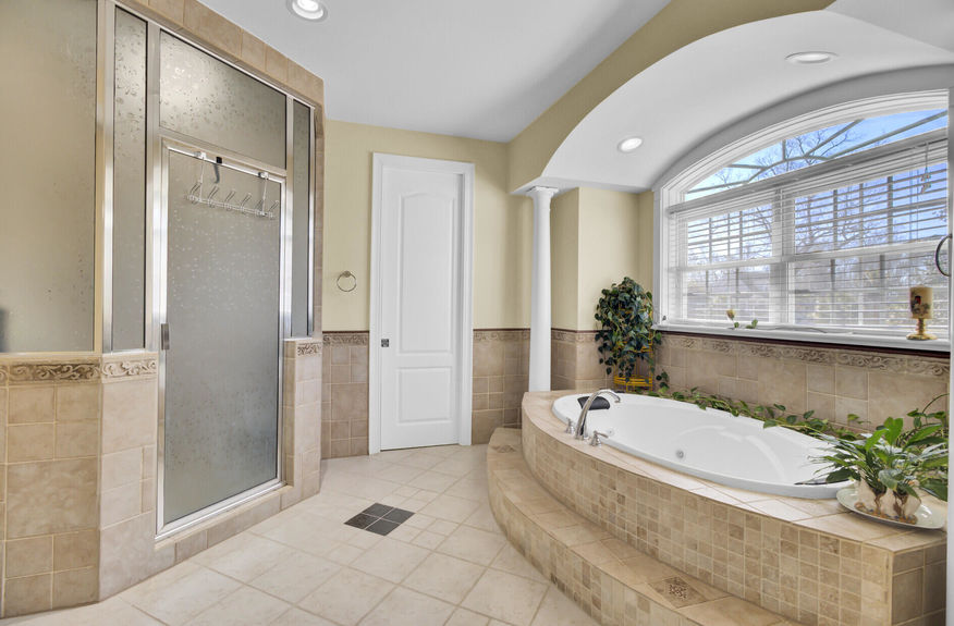 8251b6ee-6c84-44dd-81cf-52d74a5a90d4