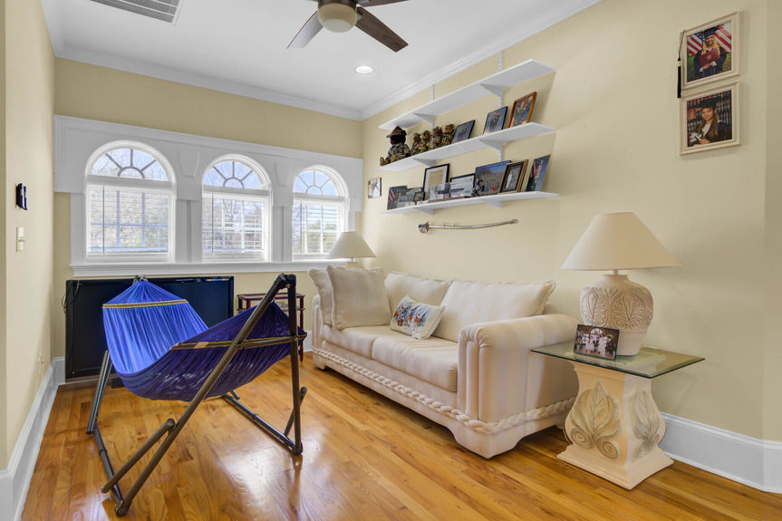 8975bb27-3476-4e5d-b080-e65c8d271a9a