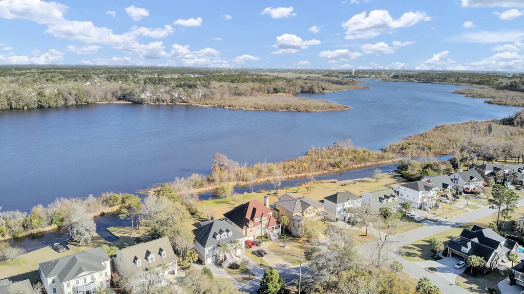 8c7aad95-32ef-4e4f-ae8a-88a7cea6a9b9